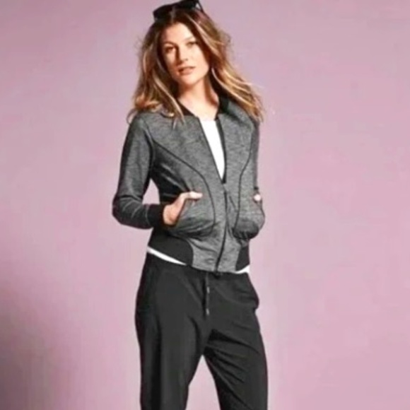 ATHLETA WOMENS BOMBTASTIC BOMBER STYLE ZIP UP LIGHTWEIGHT JACKET GRAY LARGE - Picture 1 of 7